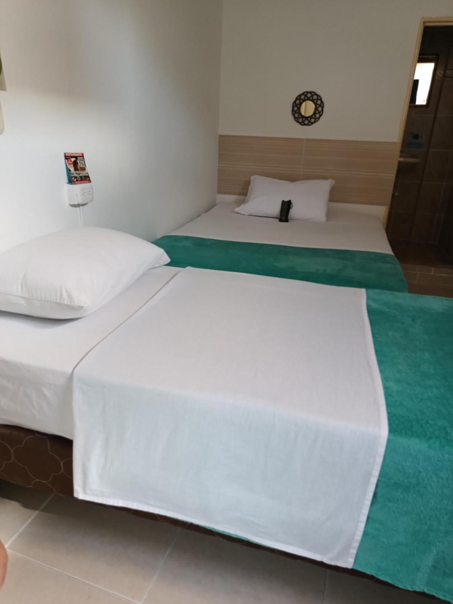 Hotel Mirador Plaza Pereira Exterior photo